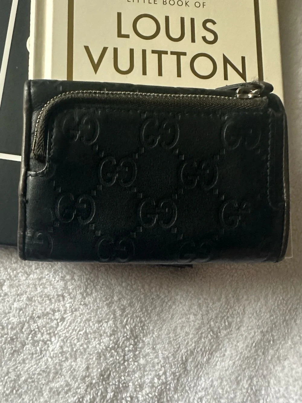 Authentic Gucci Guccissima Dark Brown Leather 6-Key Holder Wallet Coin Pouch